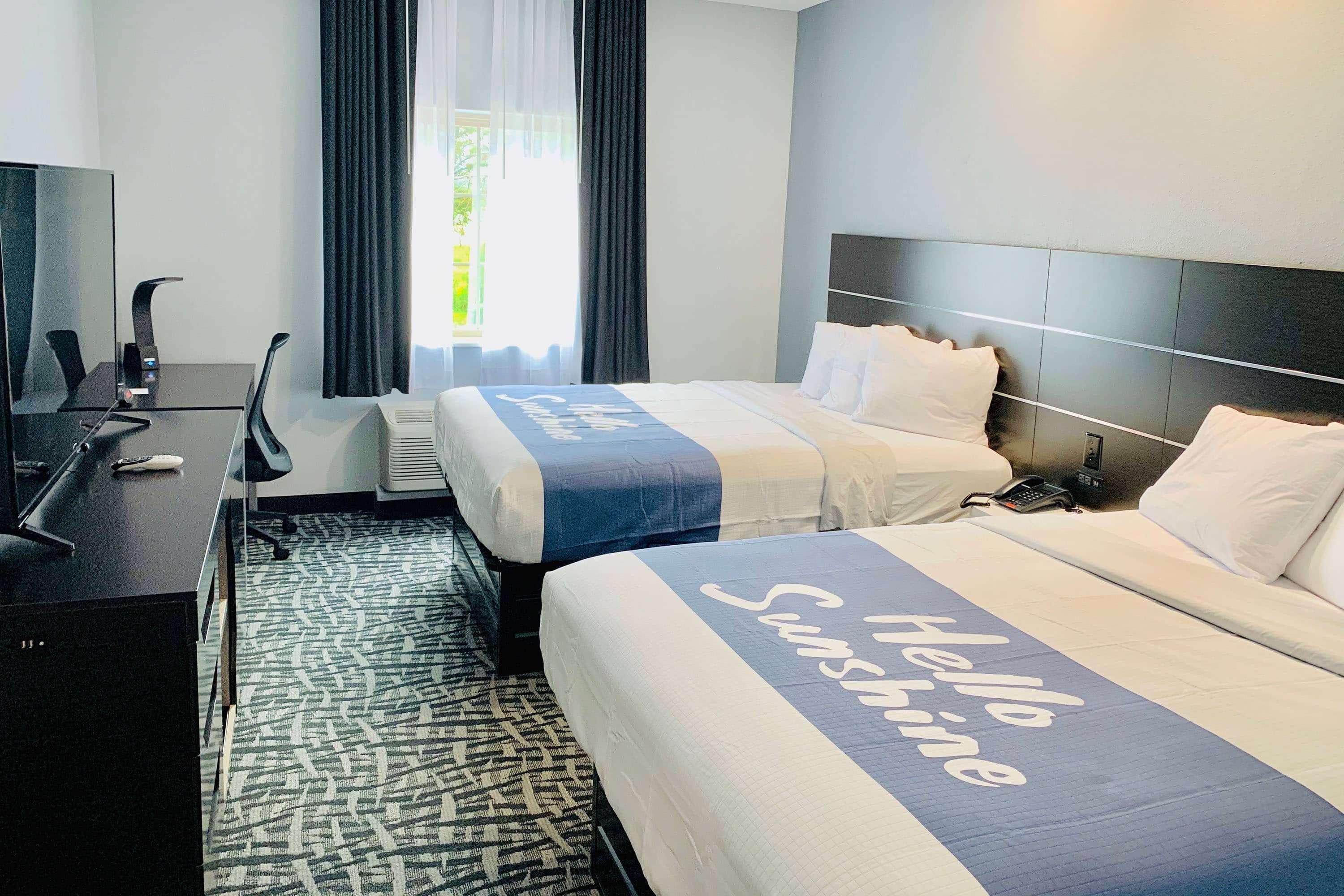 Days Inn & Suites By Wyndham Horn Lake - Memphis Graceland エクステリア 写真