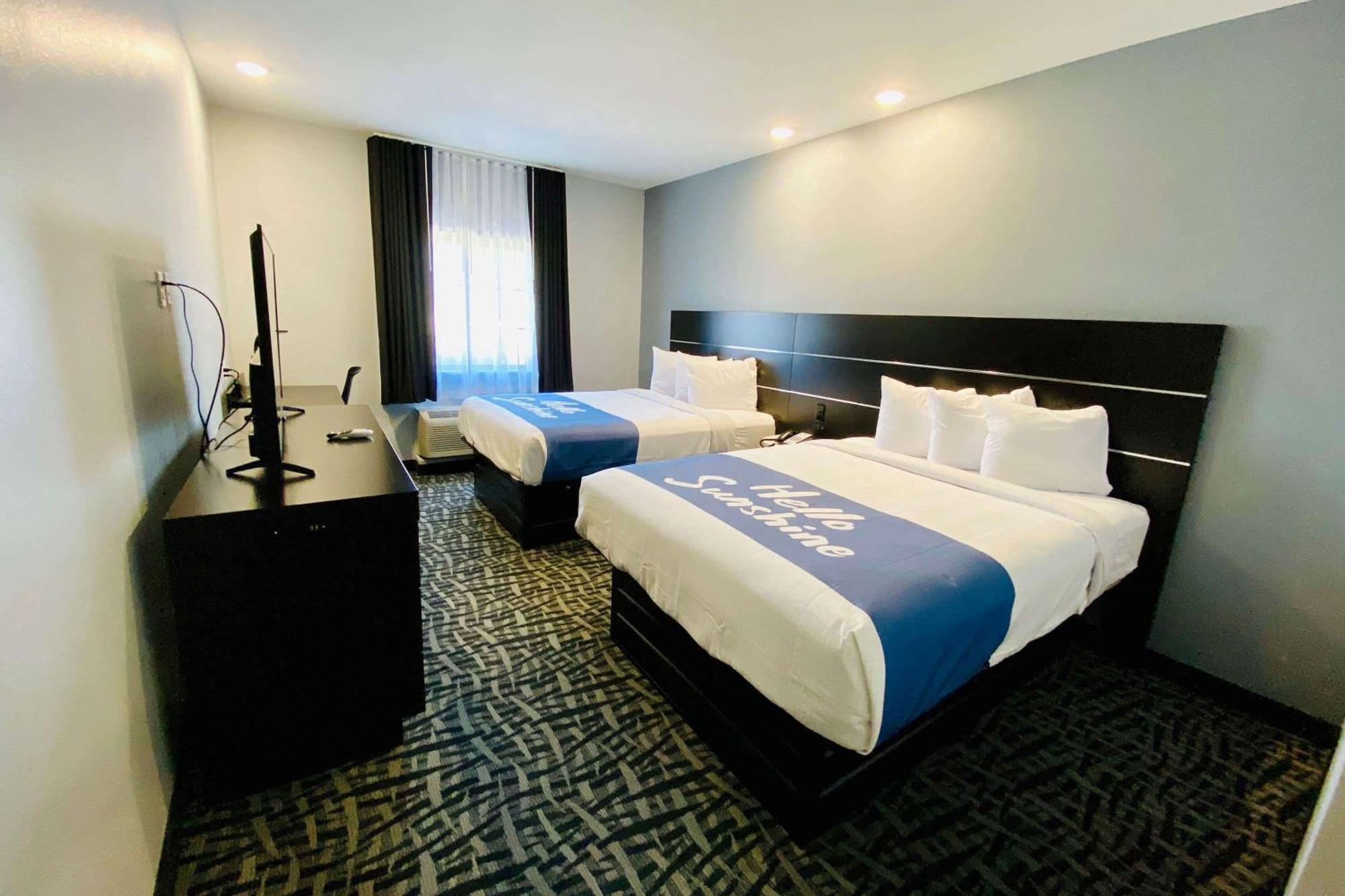 Days Inn & Suites By Wyndham Horn Lake - Memphis Graceland エクステリア 写真