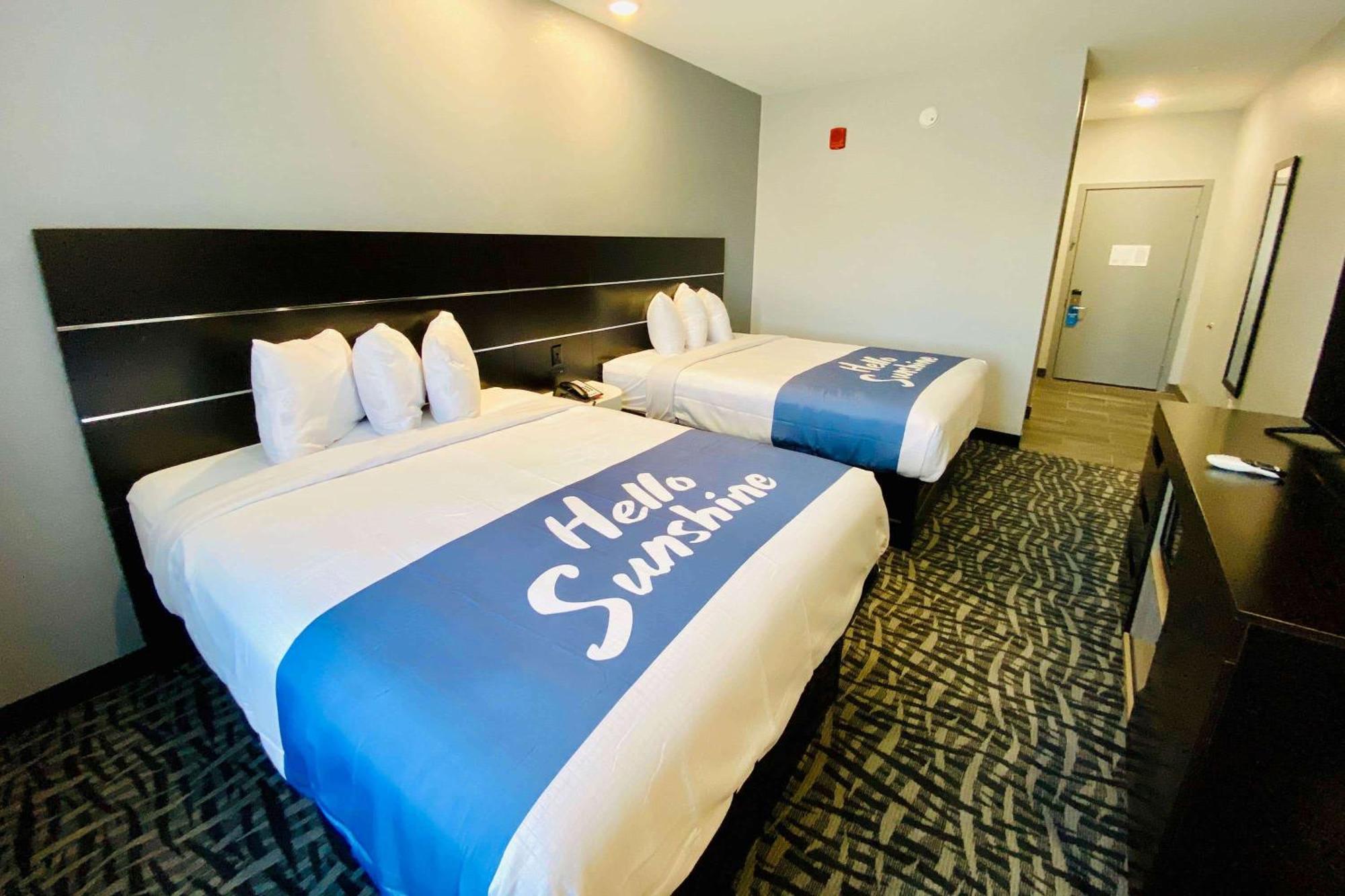 Days Inn & Suites By Wyndham Horn Lake - Memphis Graceland エクステリア 写真