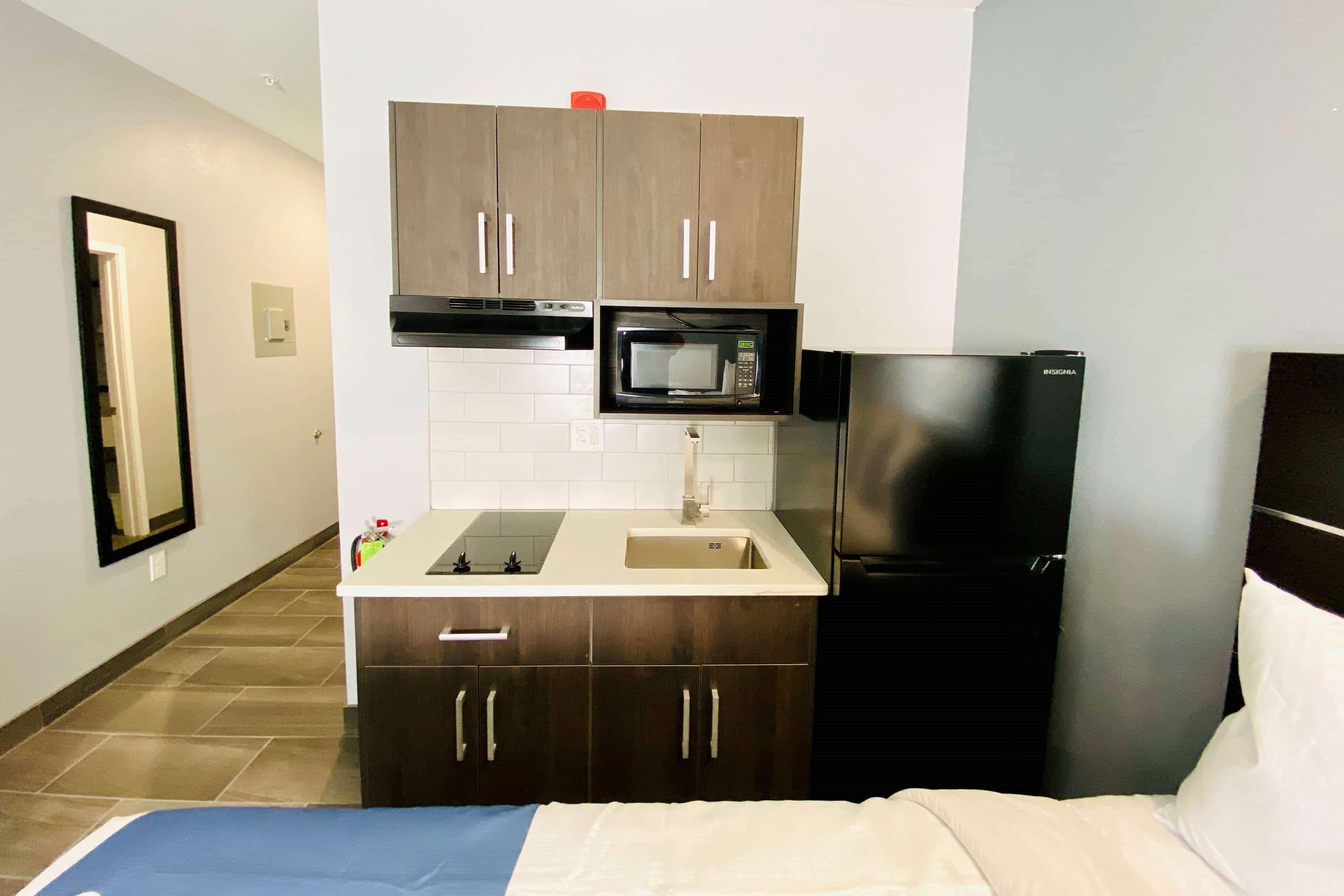 Days Inn & Suites By Wyndham Horn Lake - Memphis Graceland エクステリア 写真