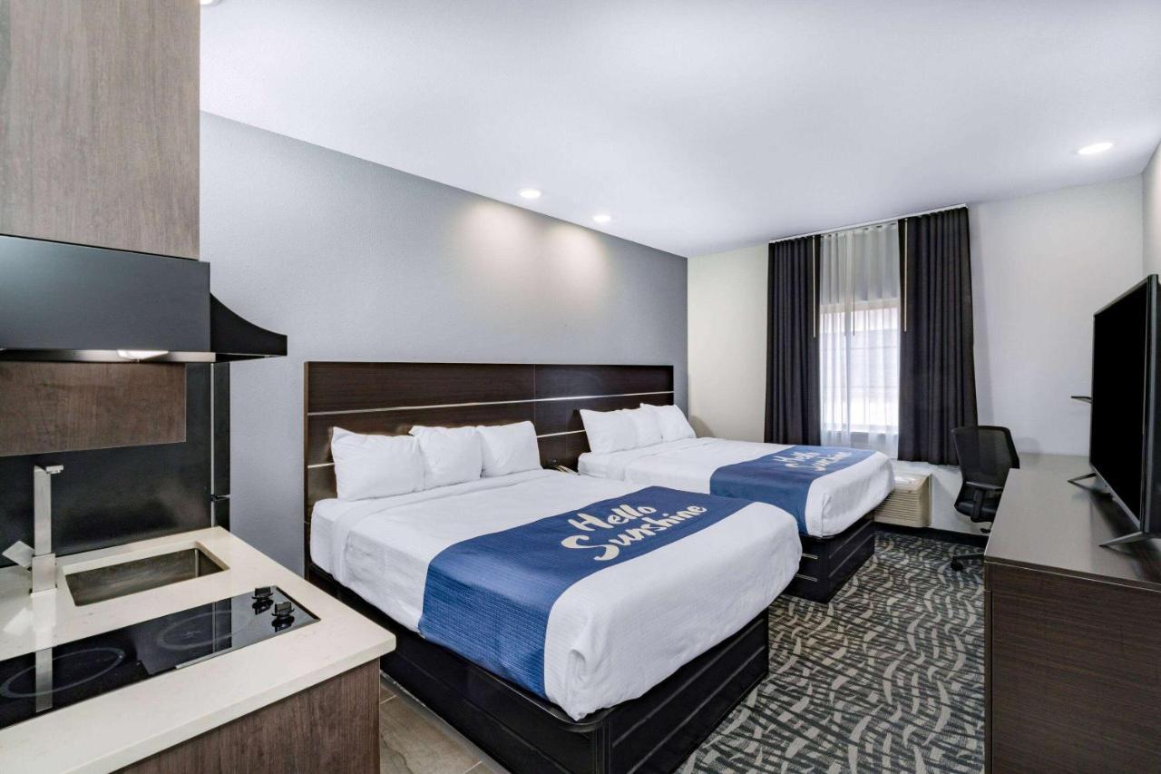 Days Inn & Suites By Wyndham Horn Lake - Memphis Graceland エクステリア 写真